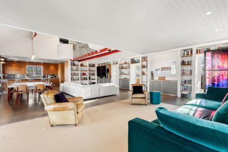 3 bedroom flat to rent - Photo 2