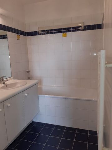 Location Appartement 2 pièces 60m² ISSY LES MOULINEAUX 92130 - Photo 3