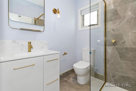 Room 8/9 Nyora Grove, Mount Helen - Photo 3