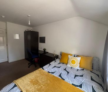 8 Bed Flat, Hearsall Lane, CV5 - Photo 6