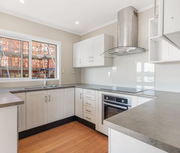 Stunning Home with Views - Photo 3