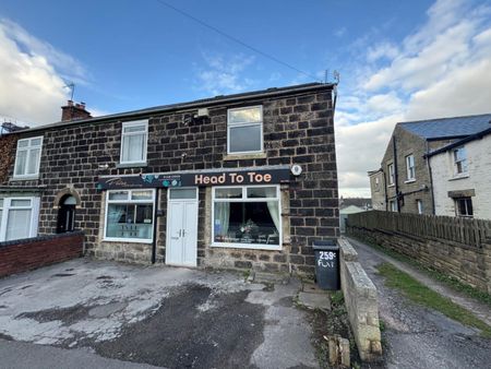 2 bedroom Flat To Let - Photo 4