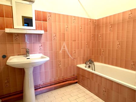 Location Appartement 1 pièce 45m² - Photo 5