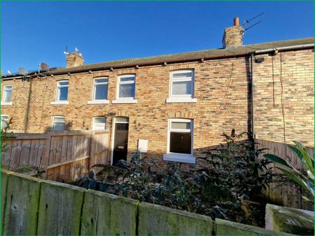 2 bedroom terraced house to rent - Photo 3
