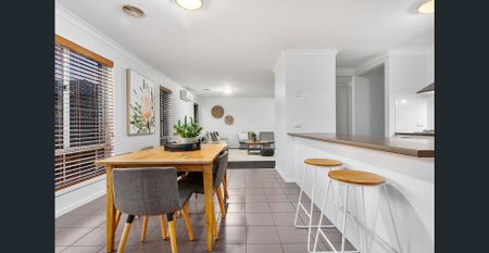 Spacious Family Home in Prime Moorookyle Estate! - Photo 5