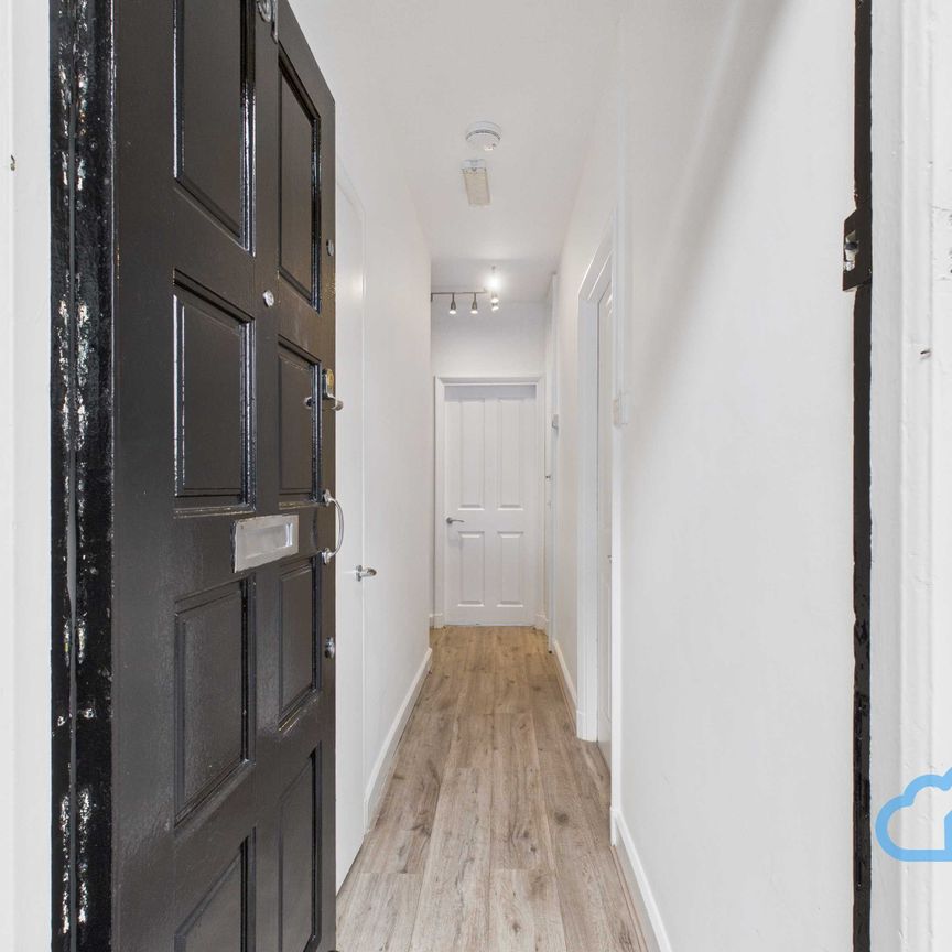 RM2 Woodstock Court | Lee | London | SE12 9HT - Photo 1