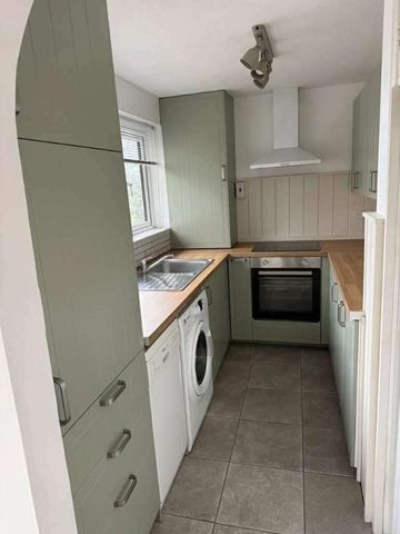 Lingfield Gardens, Southampton, Hampshire, SO18 - Photo 4