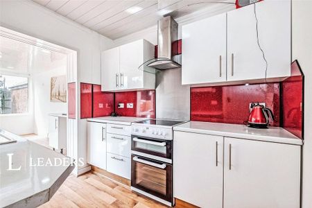 2 bedroom bungalow to rent - Photo 5