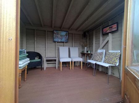 3 bedroom semi-detached house to rent - Photo 5