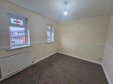 2 bedroom semi-detached house to rent - Photo 3