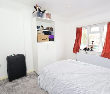3 bedroom semi-detached house to rent - Photo 6