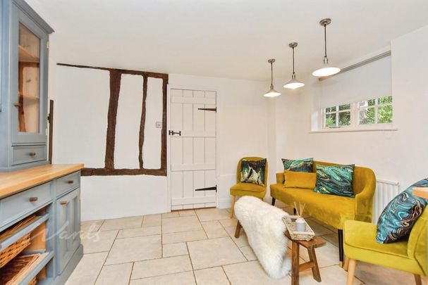 4 bedroom detached house to rent - Photo 1