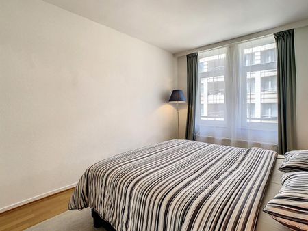 Louise/Châtelain: Beautiful furnished apartment + terrace - Photo 4
