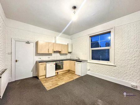 1 bedroom flat to rent - Photo 4