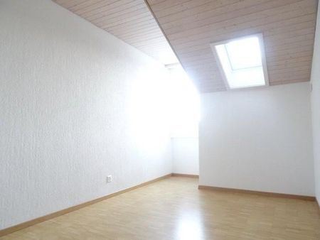 Moderne 4.5-ZW à 119m2 im DG mit Terrasse - Photo 5