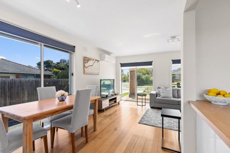 Presenting the Perfect Coastal-Inspired Family Home - Photo 4