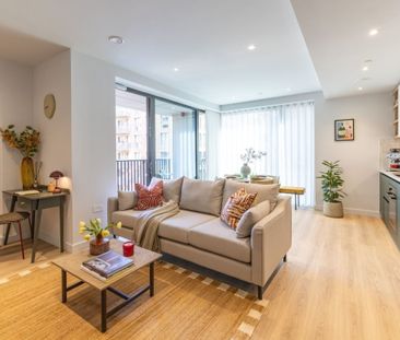 3 bedroom flat to rent - Photo 1