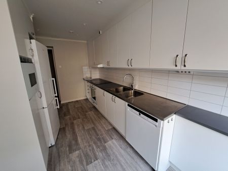 Södra Drottninggatan, Uddevalla - Photo 4