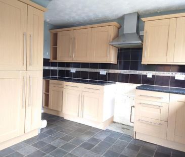 4 bedroom house to rent - Photo 3