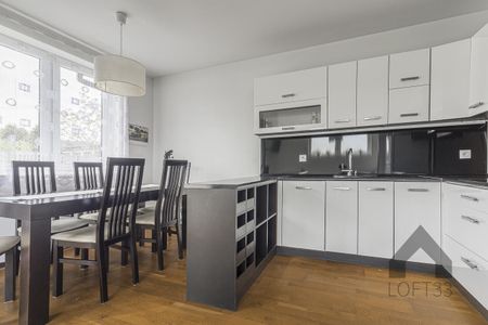 Klimatyzowane, trzypokojowe mieszkanie z parkingiem i ogrodem w Jaworznie do wynajęcia | Spacer 3D - Photo 4