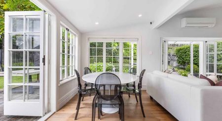 Exquisite 1920s Luxury Villa - Fully Renovated... - Photo 4