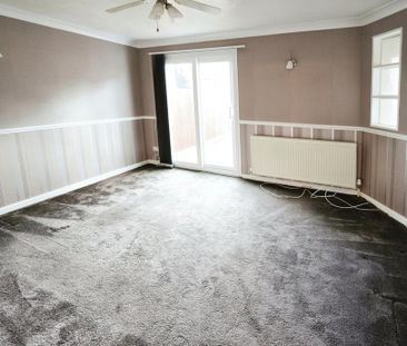 3 bedroom terraced house to rent - Photo 1