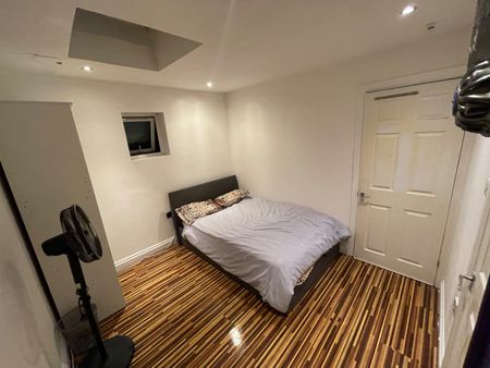 Studio Flat, Clarendon Road, CR0 - Photo 4