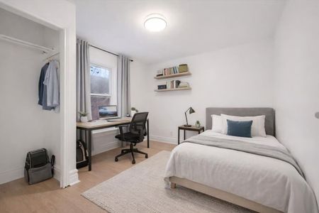 For Lease - 136 Paisley Street, Guelph, Ontario - Photo 4