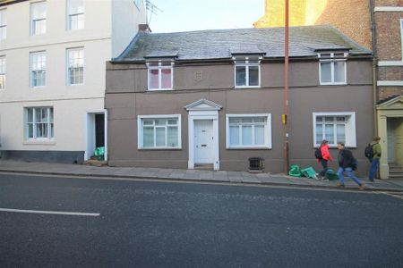 2 bedroom private hall to rent - Photo 2