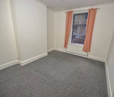 2 bed flat to rent in East Stevenson Street, South Shields, NE33 - Photo 4