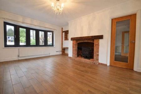 Ouseley Road, Wraysbury, TW19 - Photo 2