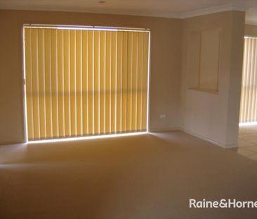 23 Courtney Close, Heritage Park, QLD 4118 - Photo 1