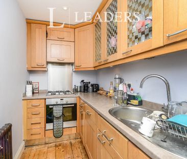 2 bedroom apartment to rent Marine Square - Photo 4