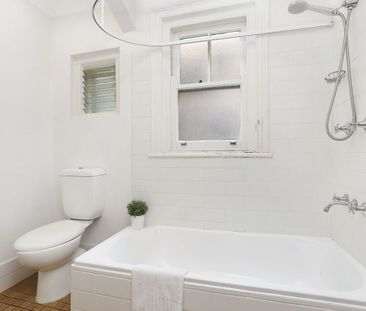 APARTMENT RICH IN HERITAGE CHARM | Furnished - Photo 4