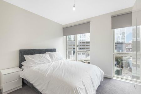 3 bedroom flat to rent - Photo 4