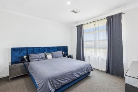 Modern Family Home with Spacious Living and Excellent Location - Photo 2