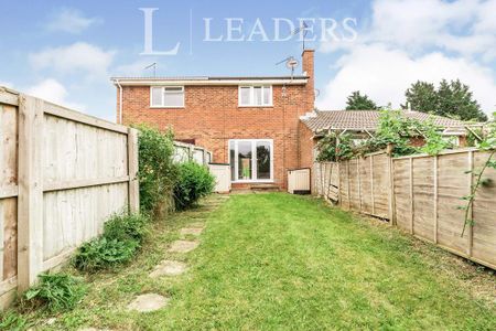 3 bedroom terraced house to rent - Photo 5