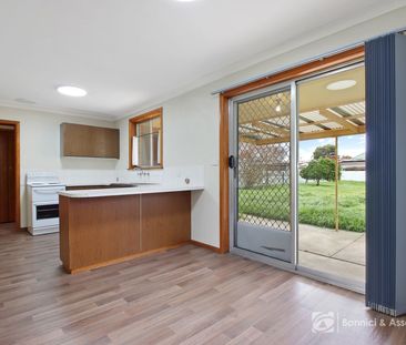 484 McKenzie Street, Lavington - Photo 5