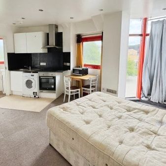 Observation Court, Ipswich - Photo 1