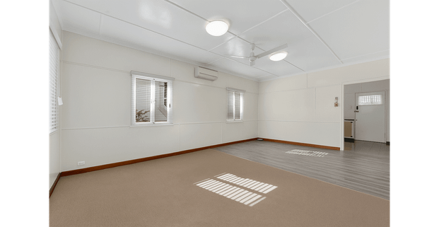 Charming Post-War Home in Quiet Cul-de-Sac - Photo 1