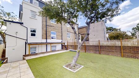 10 bedroom terraced house to rent - Photo 3