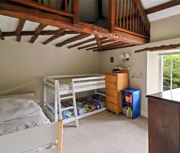 2 bedroom semi-detached house to rent - Photo 5