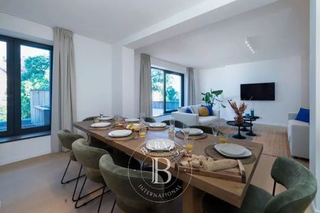 Stéphanie/Chatelain - furnished 3-bedroom penthouse - Photo 3
