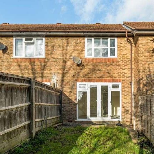 Coleridge Close, Twyford, RG10 - Photo 1