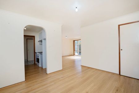 4/10 Wilson Crescent, Banks - Photo 4