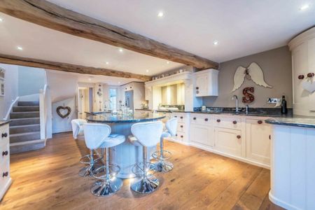 The Green, Twickenham, TW2 - Photo 3