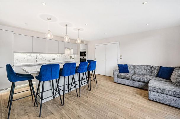 3 bedroom apartment to rent - Photo 1