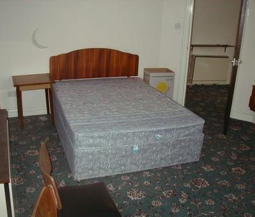 1 bedroom house to rent - Photo 2