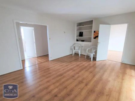Appartement à louer 4 pièces 76.54m² - Photo 2