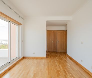 Apartamento T2 Jardins da Parede vista mar e terraço DISPONÍVEL 01/... - Photo 2